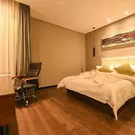 Metropolo,Shanghai,Hongqiao Airport,Wuzhong Road