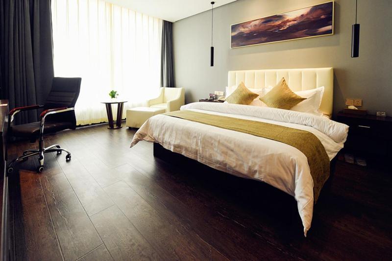 Metropolo,shanghai,hongqiao Airport,wuzhong Road Hotel 2*
